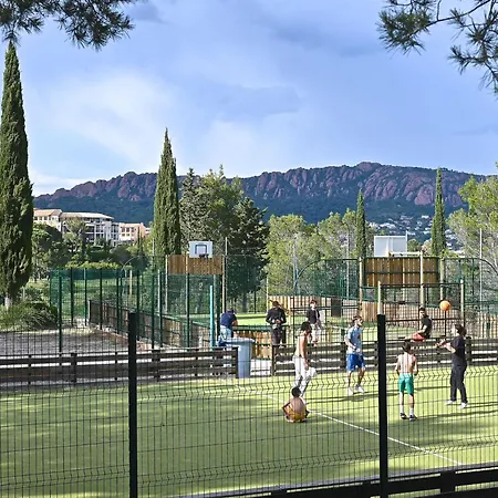 公寓 Village Cap Esterel - L'esquinade-101 By Interhome *