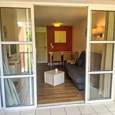 Apartment Village Cap Esterel - L'esquinade-101 By Interhome